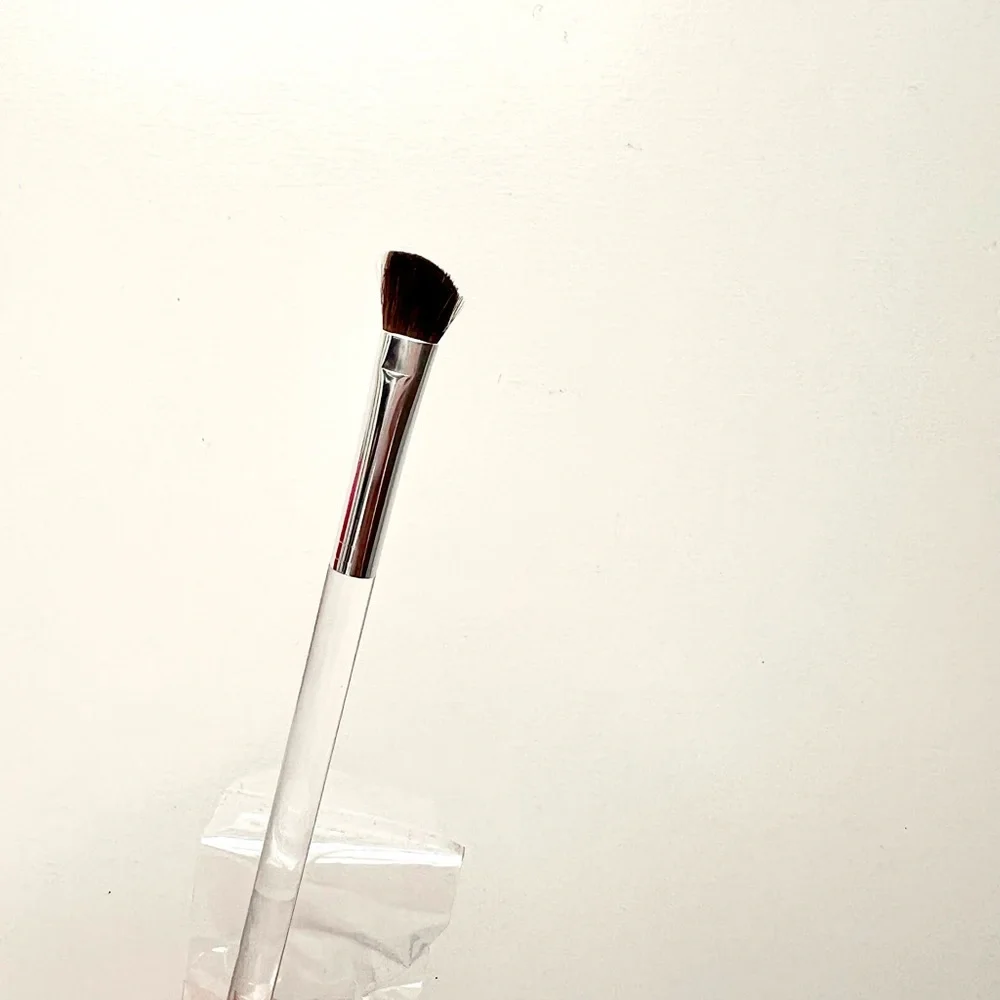 🆕 No Tag, Clinique Eye Brush. Seasonal Collection. No tag/box